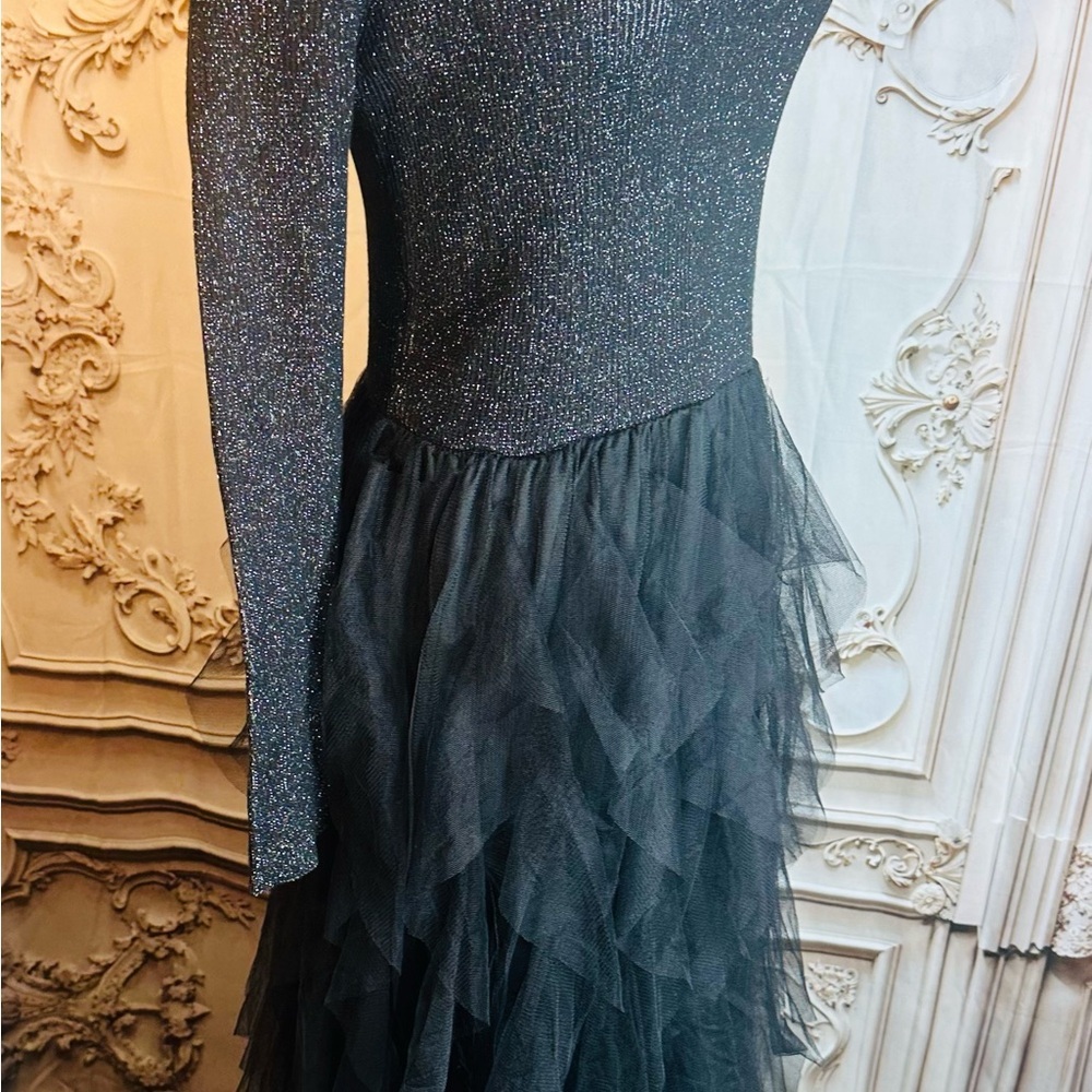 Elegant Black Maxi Dress with Yellow Belt - Picture 7 of 10
